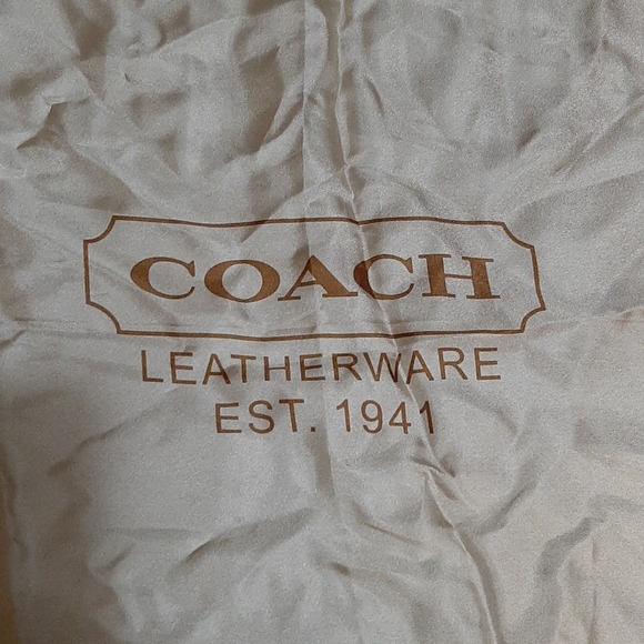 Coach Scarf - Picture 3 of 4